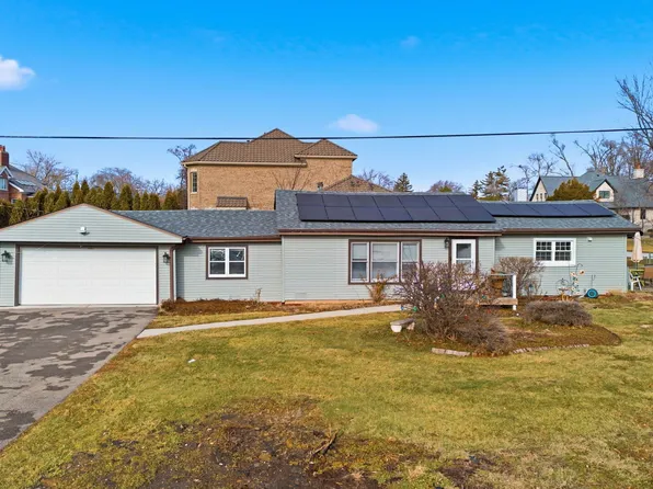 100 Pratt Blvd, Roselle, IL 60172