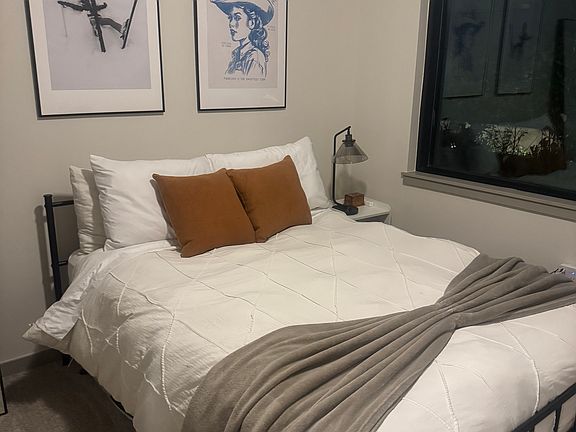 4th image of 2699 Alcott St #456