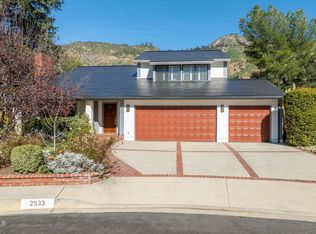 2533 Canyon View Ln, Pasadena, CA 91107