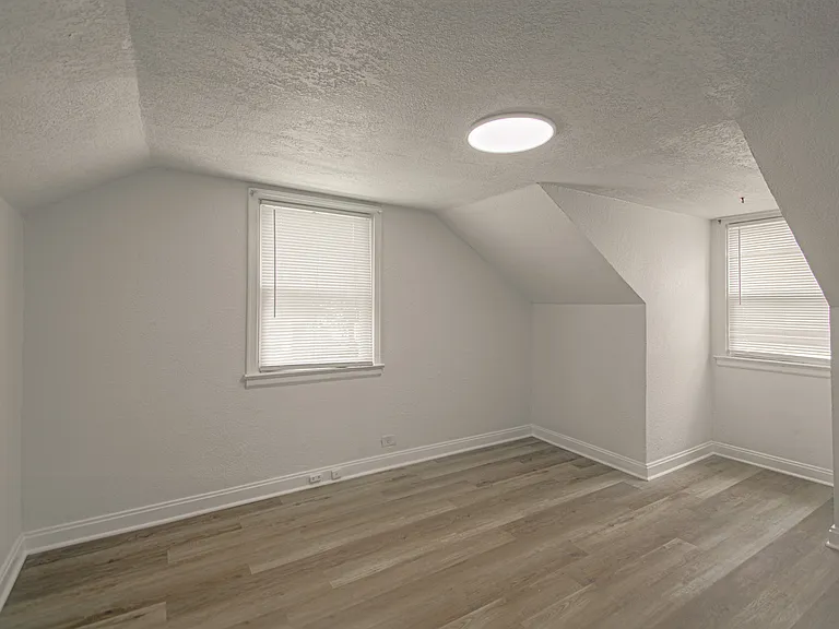 7800 Jefferson St — Photo 21