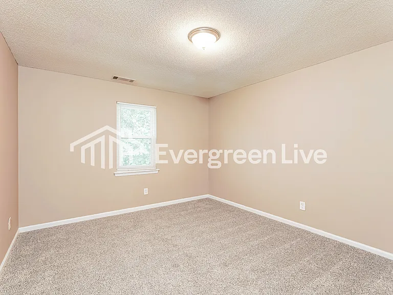 4237 Waylon Dr — Photo 11