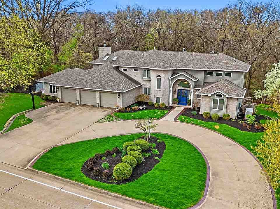 1st image of 3711 Forest Gate Dr NE