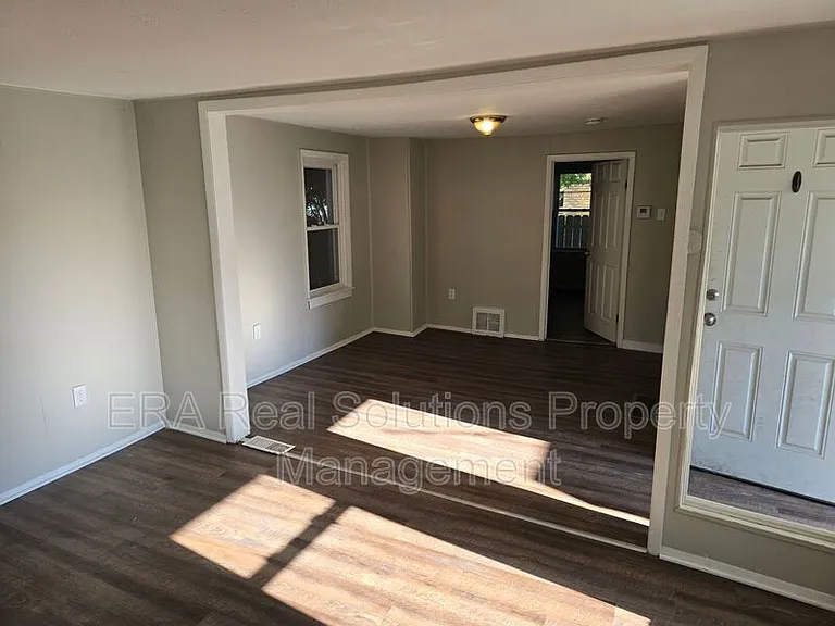 2030 Robin St #2 — Photo 6