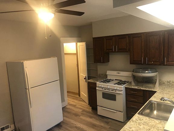 5th image of 1482 Lakewood Ave