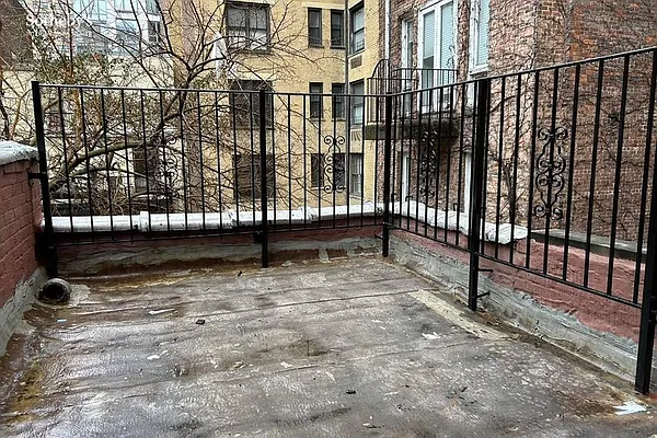 Rented by Sotheby's International Realty | media 26