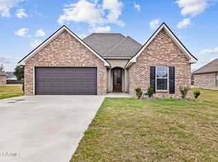 221 Caribbean Blvd, Sunset, LA 70584