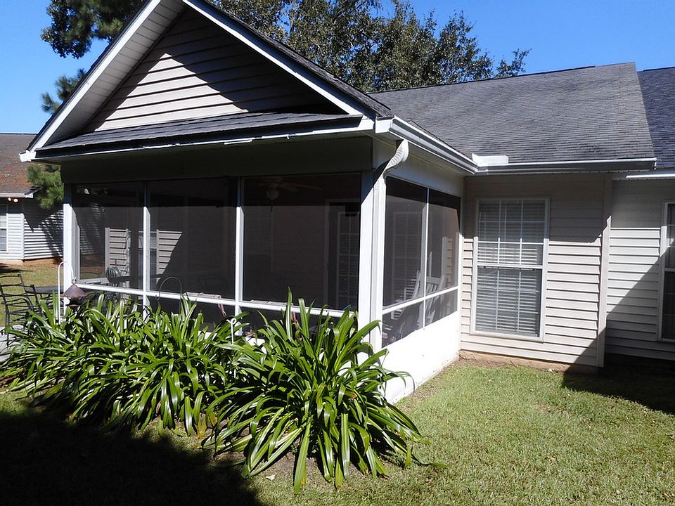 2nd image of 228 Huntington Pointe Dr