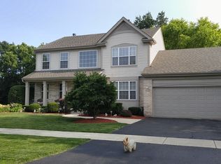 925 Charlton Rd, Lake Villa, IL 60046