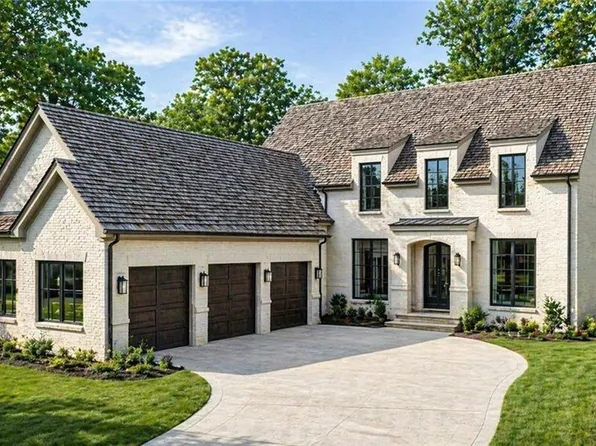 4725 E Conway Dr NW, Sandy Springs, GA 30327