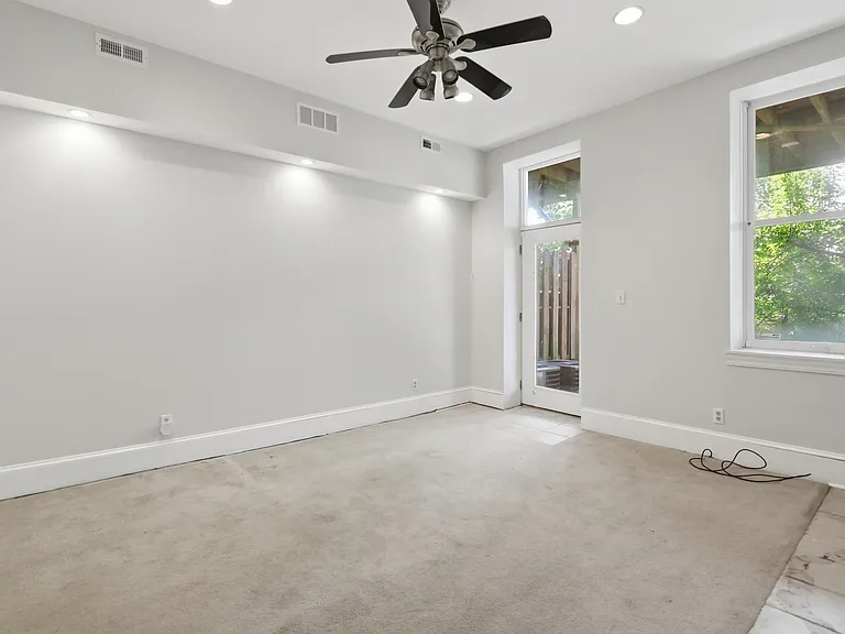 525 Boal St — Photo 34