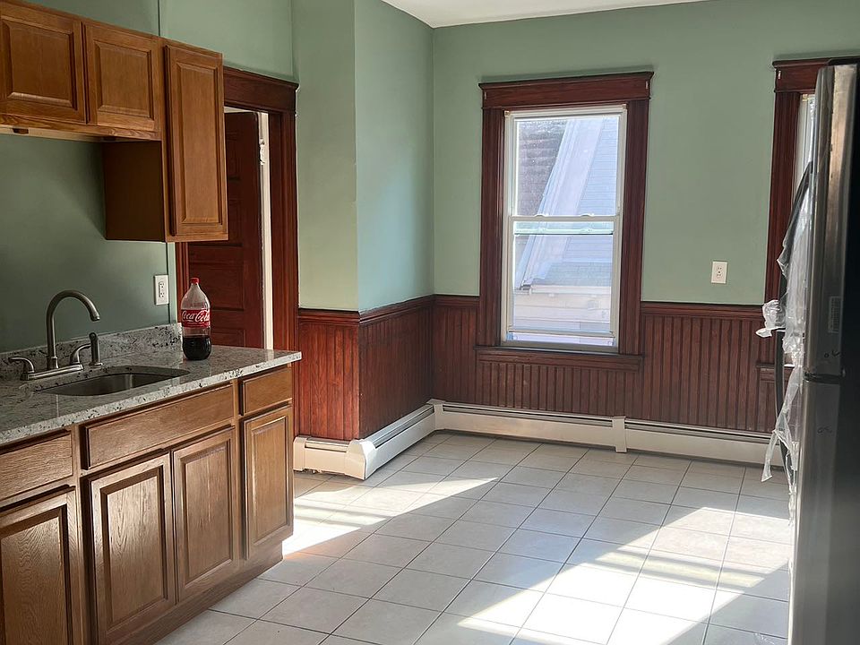 Full kitchen with closet