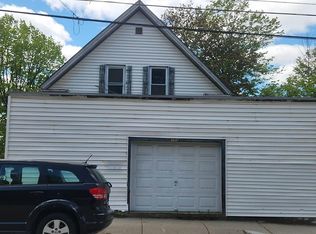 153 Pine St, Gardner, MA 01440