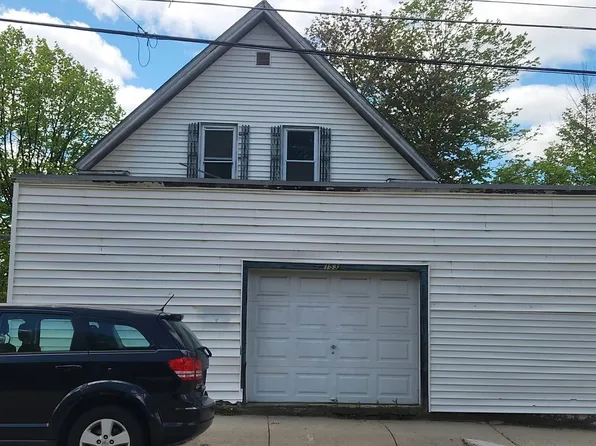 153 Pine St, Gardner, MA 01440