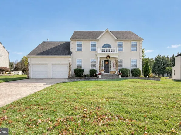 12 Steeplechase Dr, Turnersville, NJ 08012