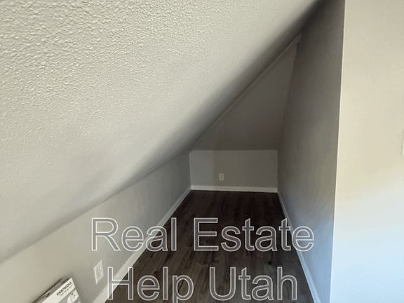 3rd image of 365 S Elizabeth St APT 5