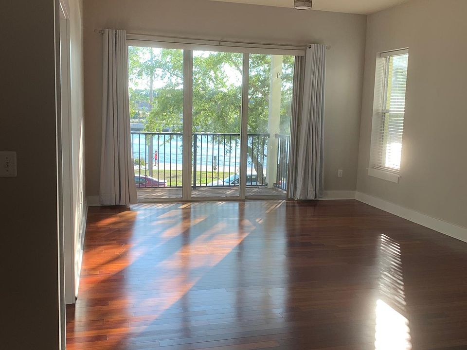1st image of 1501 Doyle Carlton Dr APT 208