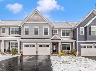 2805 Hillfield Dr, Frederick, MD 21702