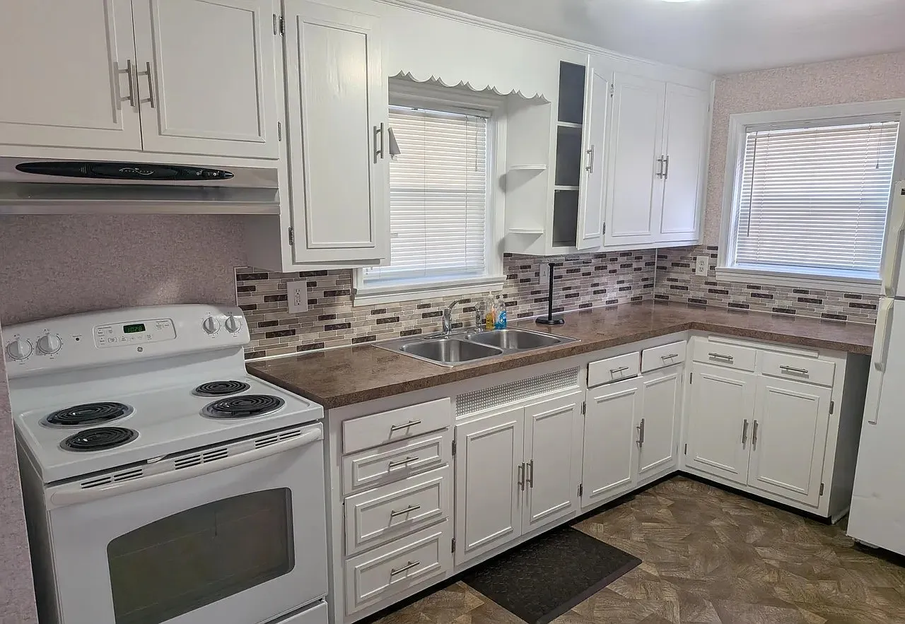 2 bed, 972 sqft, $1,195 — Photo 3