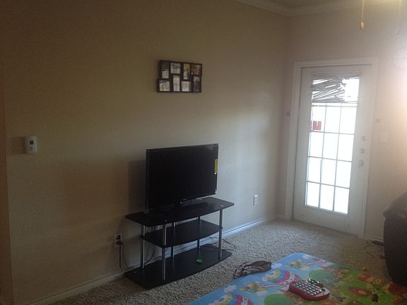 3rd image of 655 E Royal Ln APT 2029