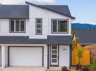16036 Serres Farms Way, Oregon City, OR 97045