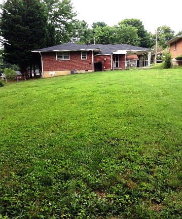 2nd image of 547 Parkland Dr