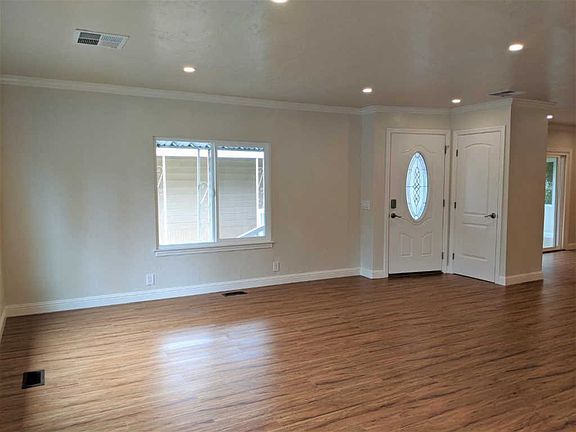 4th image of 60 Quail Hollow Dr #60