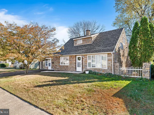 607 Benton Ln, Morrisville, PA 19067