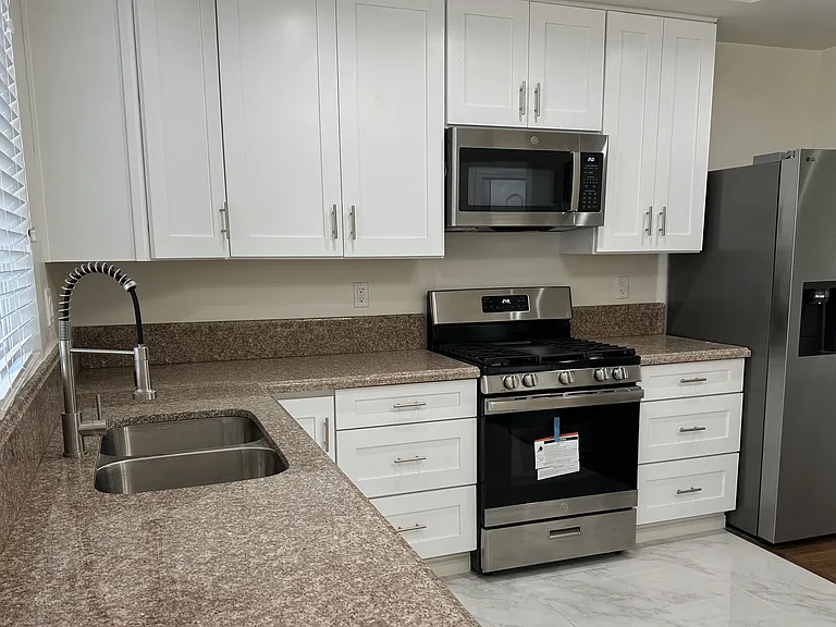20624 S Western Ave #2 — Photo 4