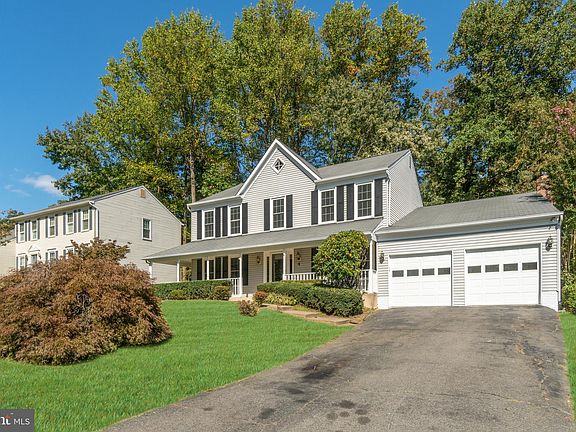 2nd image of 4 Cherry Blossom Ln
