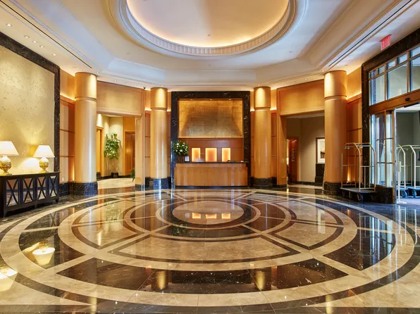 220 Riverside Boulevard image 9 of 12