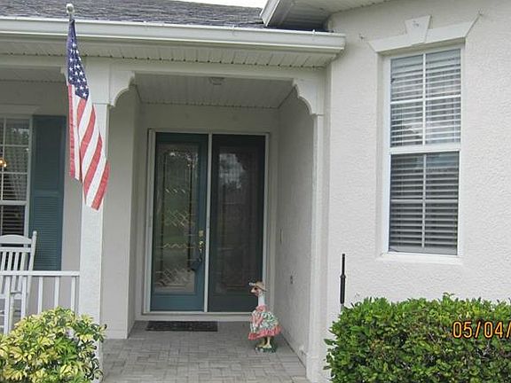 2nd image of 210 Sand Piper Dr