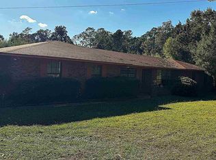 210 Man O War Cir, Cantonment, FL 32533