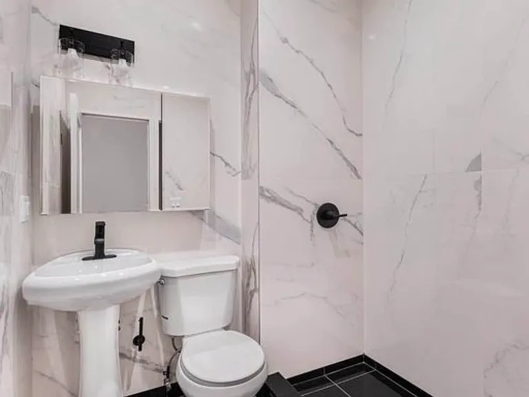 126 W 25th St #5F — Photo 7