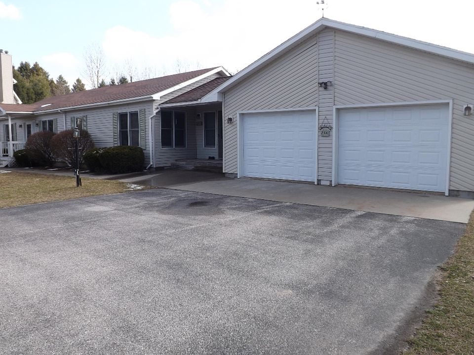 1st image of 250 N Elliott St