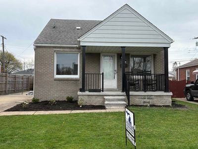 1072 11th St, Wyandotte, MI, 48192