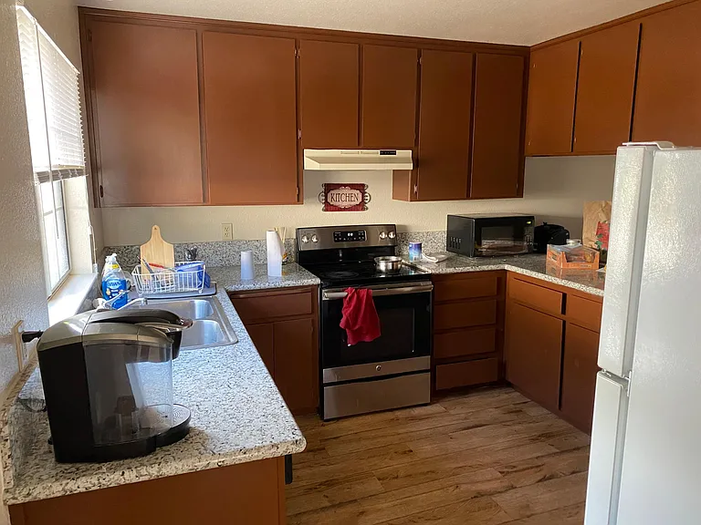726 W 2nd Ave #C — Photo 6