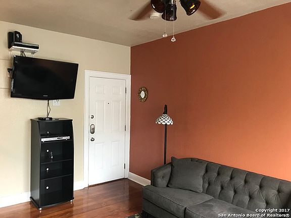5th image of 306 Madison APT 5