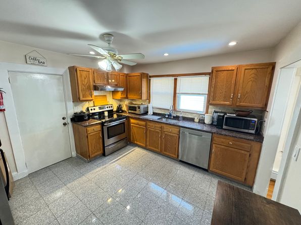 73 Edenfield Ave #1