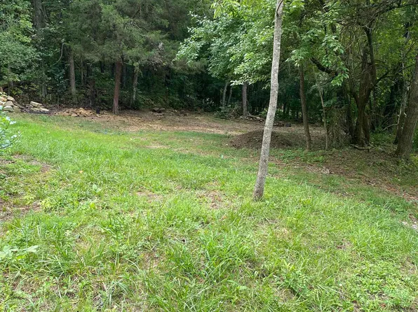 404 E Court St, Leslie, AR 72645