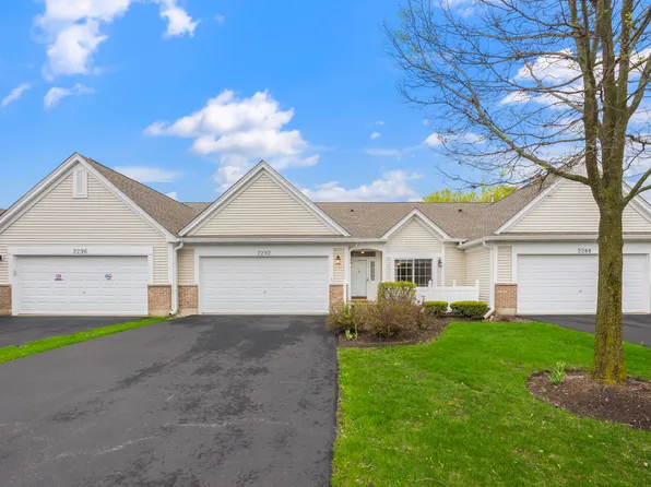 2292 Ashbrook Ln, Grayslake, IL 60030