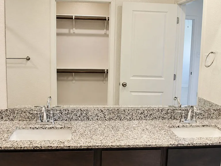 1222 Lehmann Dr #A — Photo 17