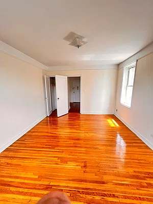 Rented by Smart NY Realty LLC | media 4