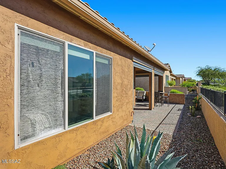 61295 E Flint Dr — Photo 43