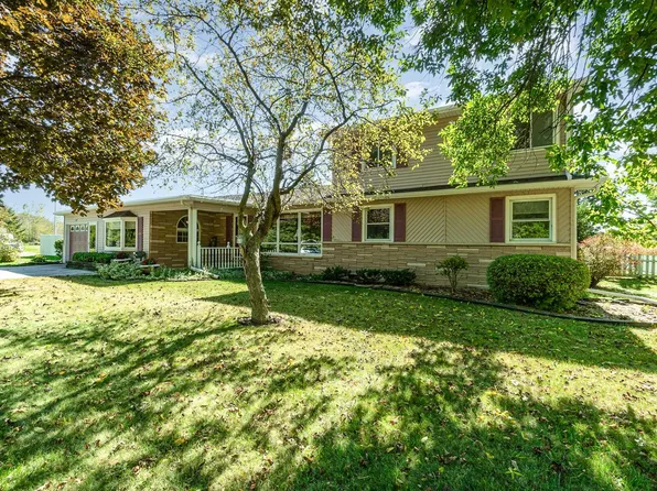 201 W Mable St, Linwood, MI 48634