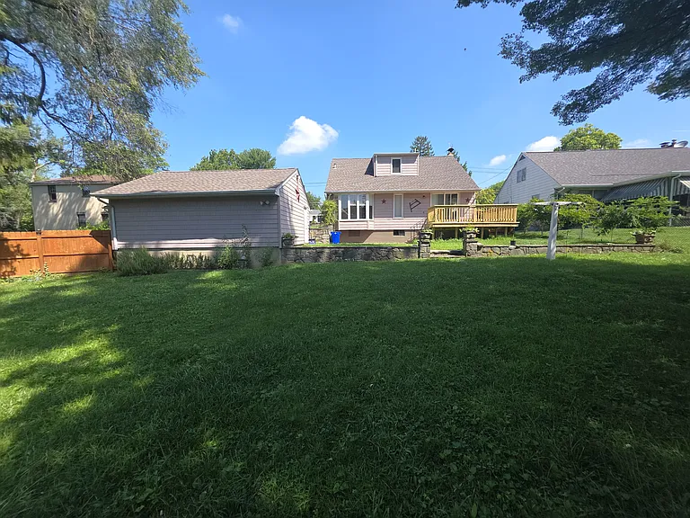 316 Hutchinson Ave — Photo 28