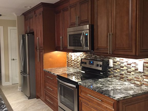 4th image of 1401 Appian Dr