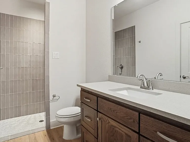 309 Railroad Ave — Photo 21