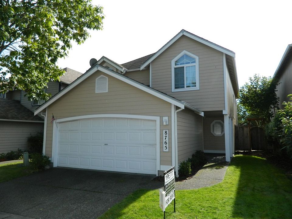 1st image of 8765 Wallingford Ln NE