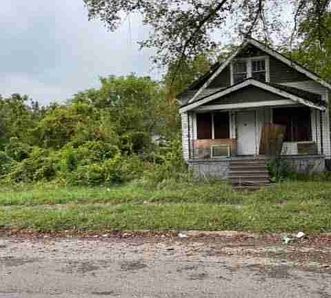 17901 Fleming