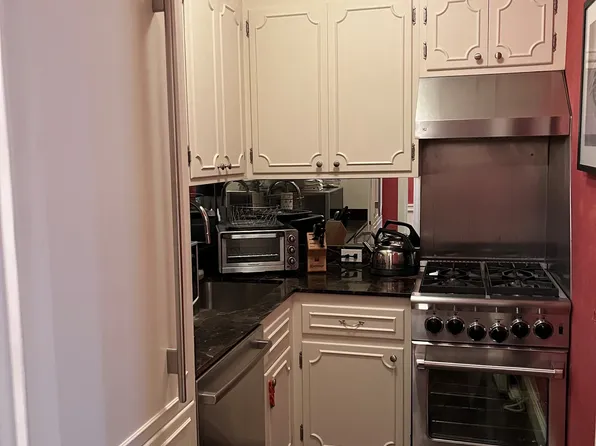 781 5th Avenue image 4 of 5